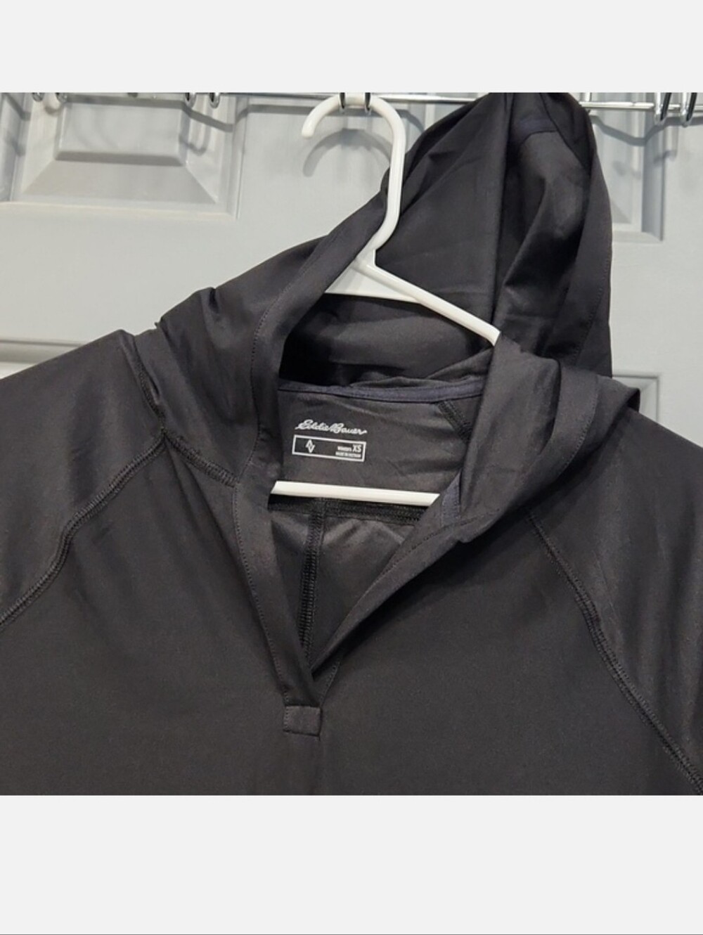 NWOT Eddie Bauer Infinity Long Sleeve Hoodie Black XS